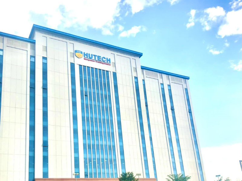 Trường Đại học Công nghệ TP.HCM (HUTECH)