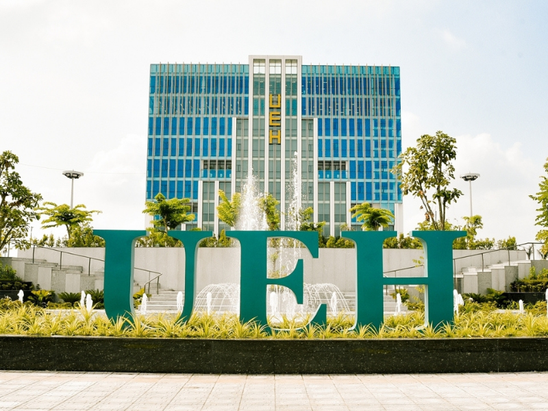 Trường Đại học Kinh tế TP.HCM (UEH)