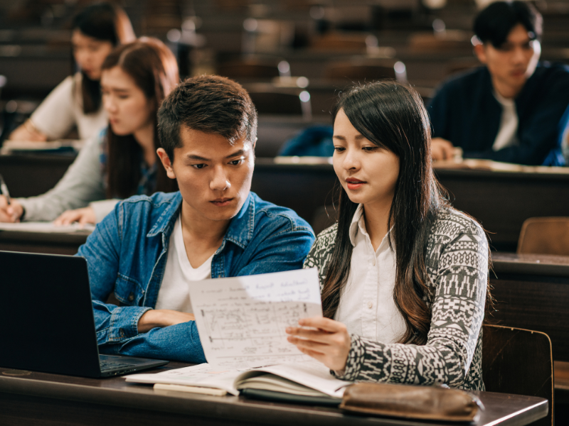 Có nên học thạc sĩ quản trị kinh doanh? Giá trị của tấm bằng MBA 1 Có nên học thạc sĩ quản trị kinh doanh?