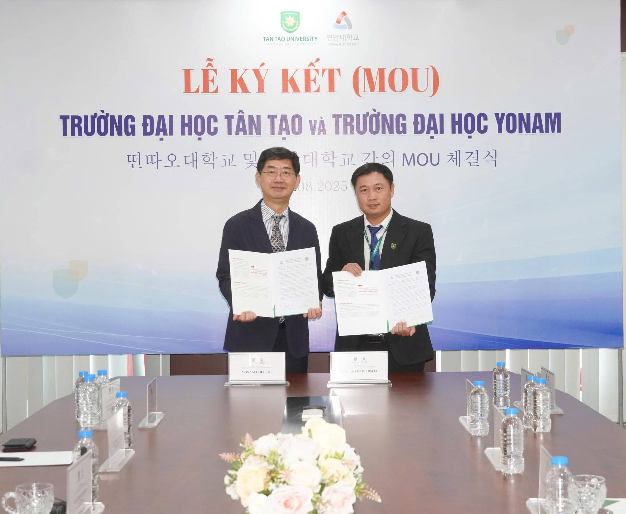 Trường Đại học Tân Tạo đón tiếp Thống đốc tỉnh Chungcheongnam-do và ký kết hợp tác chiến lược với Đại học Yonam (Hàn Quốc) 2 ky ket hop tac chien luoc voi dai hoc yonam han quoc tai truong dai hoc tan tao 3