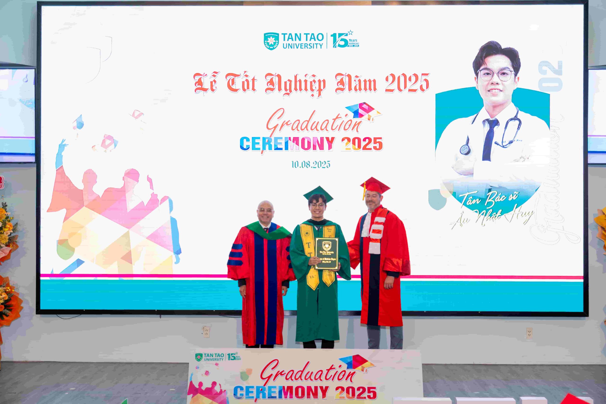 TRƯỜNG ĐẠI HỌC TÂN TẠO TỔ CHỨC LỄ TỐT NGHIỆP NĂM 2025 7 Lễ tốt nghiệp tại Trường Đại học Tân Tạo năm 2025