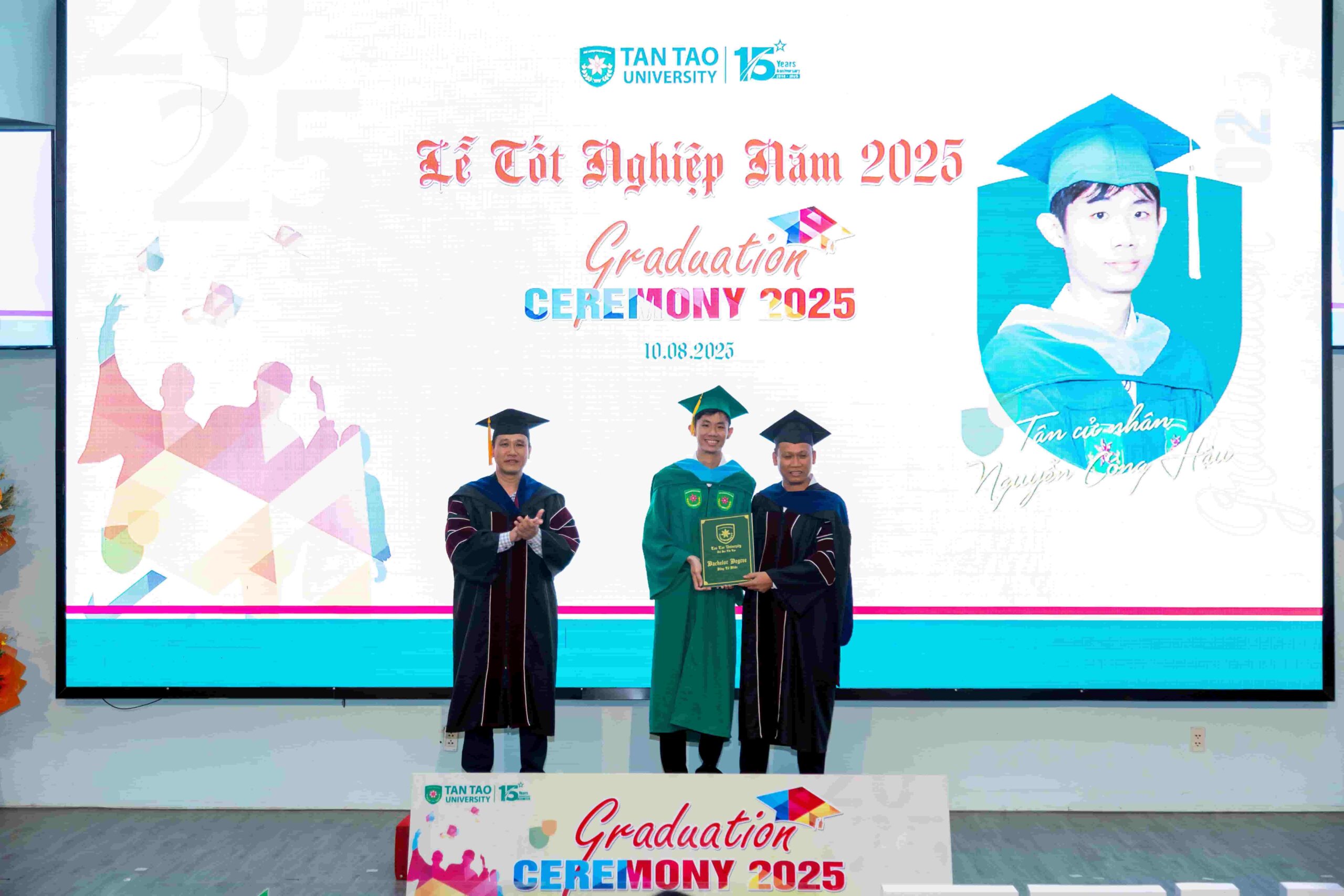 TRƯỜNG ĐẠI HỌC TÂN TẠO TỔ CHỨC LỄ TỐT NGHIỆP NĂM 2025 12 Lễ tốt nghiệp tại Trường Đại học Tân Tạo năm 2025