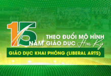 Suốt 15 năm hình thành và phát triển, Trường Đại học Tân Tạo (TTU) đã trở thành biểu tượng của tinh thần khai phóng trong giáo dục đại học tại Việt Nam. Không chỉ đơn thuần trang bị kiến thức chuyên môn, TTU còn hướng đến việc phát triển toàn diện con người, từ tư duy phản biện, khả năng sáng tạo đến kỹ năng giao tiếp, hợp tác và ý thức trách nhiệm xã hội. Chính sự khác biệt này đã tạo nên giá trị cốt lõi không thể nhầm lẫn của TTU, giúp sinh viên tốt nghiệp không chỉ tự tin hội nhập mà còn sẵn sàng thích ứng và thành công trong nhiều lĩnh vực khác nhau. [caption id="attachment_38568" align="aligncenter" width="512"] Trường Đại học Tân Tạo theo đuổi mô hình giáo dục Hoa Kỳ, khai phóng tiềm năng thế hệ trẻ[/caption] Ngay từ những ngày đầu thành lập, dưới sự dẫn dắt của GS.TS Đặng Thị Hoàng Yến (aka GS.TS. Maya Dangelas) – Chủ tịch sáng lập, Chủ tịch Hội đồng Trường cùng các thành viên Hội đồng Sáng lập, TTU đã lựa chọn một con đường khác biệt, theo đuổi mô hình Giáo dục Khai phóng (Liberal Arts) chuẩn Hoa Kỳ. Mục tiêu của nhà trường không chỉ là truyền đạt kiến thức, mà còn khai mở tiềm năng bên trong mỗi sinh viên, phát triển tư duy độc lập, bản lĩnh sáng tạo và kỹ năng giải quyết vấn đề trong môi trường toàn cầu hóa. Đây là bước đi táo bạo tại Việt Nam lúc bấy giờ, nhưng chính sự kiên định với triết lý này đã tạo nên môi trường học tập năng động, nhân văn và khác biệt cho TTU. Cốt lõi của triết lý giáo dục khai phóng tại TTU là phát triển con người toàn diện. Sinh viên không chỉ được trang bị kiến thức chuyên ngành mà còn rèn luyện khả năng tư duy phản biện, phân tích và giải quyết vấn đề. Phương pháp giảng dạy tương tác, thảo luận nhóm và thực hành giúp sinh viên hình thành cách nhìn vấn đề đa chiều, đánh giá bằng chứng và xây dựng lập luận logic. Đồng thời, nhà trường luôn khuyến khích sinh viên dám thử nghiệm, học hỏi từ sai lầm và phát triển tinh thần tự chủ, tạo nền tảng cho sự trưởng thành trong tư duy và hành động. [caption id="attachment_38570" align="aligncenter" width="512"] Cốt lõi của triết lý giáo dục khai phóng là phát triển con người toàn diện, giúp sinh viên tự tin thể hiện năng lực cá nhân.[/caption] Ngoài ra, TTU đặc biệt chú trọng kỹ năng giao tiếp và hợp tác, giúp sinh viên tự tin trình bày ý tưởng, làm việc nhóm hiệu quả và quản lý mâu thuẫn một cách chuyên nghiệp. Song song với đó là trách nhiệm xã hội và đạo đức nghề nghiệp, giúp sinh viên nhận thức được giá trị của việc ứng dụng tri thức để tạo ra những tác động tích cực cho cộng đồng. Nhờ đó, sinh viên tốt nghiệp từ TTU không chỉ giỏi chuyên môn mà còn giàu giá trị nhân văn, sẵn sàng trở thành những công dân có trách nhiệm với xã hội. [caption id="attachment_38572" align="aligncenter" width="512"] Sinh viên TTU trong kỳ thực tập tại Hoa Kỳ được mở rộng cơ hội hội nhập và phát triển trong môi trường toàn cầu.[/caption] Suốt hành trình 15 năm, TTU đã chứng minh sức mạnh của một triết lý giáo dục kiên định. Môi trường học tăng cường tiếng Anh, lớp học quy mô nhỏ, phương pháp giảng dạy tương tác và đội ngũ giảng viên giàu kinh nghiệm trong và ngoài nước đã giúp sinh viên TTU tự tin hội nhập toàn cầu. Nhiều thế hệ sinh viên đã thành công ở Việt Nam cũng như các quốc gia phát triển, tiếp tục lan tỏa giá trị mà giáo dục khai phóng mang lại. Bước vào tương lai, TTU cam kết không ngừng đổi mới chương trình đào tạo, nâng cao chất lượng giảng dạy và mở rộng cơ hội trải nghiệm cho sinh viên. Nhà trường mong muốn trở thành nơi mỗi thế hệ sinh viên được khám phá, phát triển và tỏa sáng tiềm năng, tiếp tục viết nên những cột mốc tự hào trong hành trình giáo dục khai phóng tại Việt Nam.