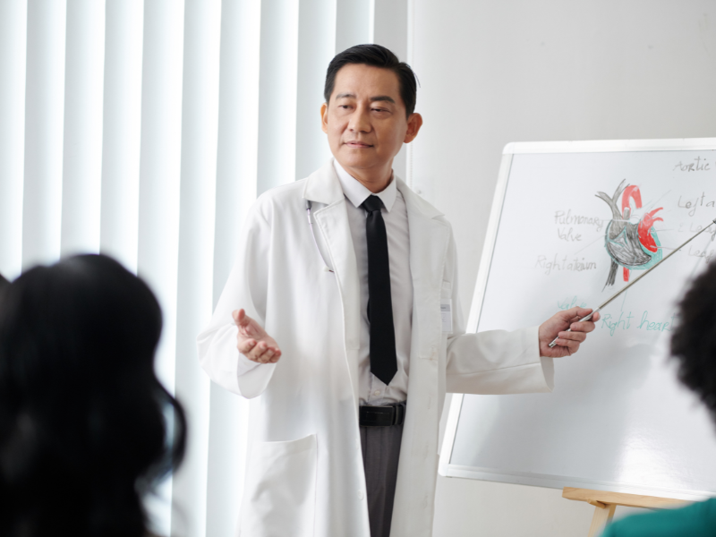 Thạc sĩ Điều dưỡng và những thông tin quan trọng cần biết 1 Phát triển năng lực nghiên cứu và giảng dạy