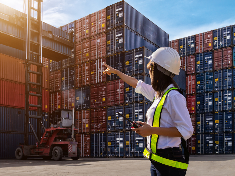 Logistics là ngành gì? Học gì? Ra trường làm gì? Lương ngành logistics bao nhiêu? 2 Tố chất cần có khi học ngành Logistics