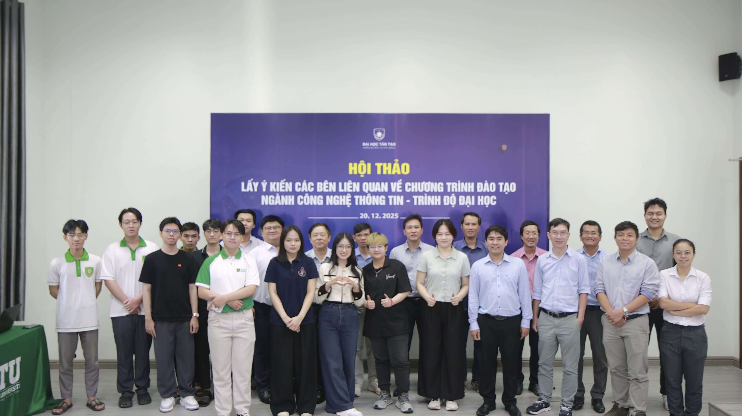 truong dai hoc tan tao to chuc hoi thao lay y kien cac ben lien quan ve chuong trinh dao tao 3 nganh 14 min scaled