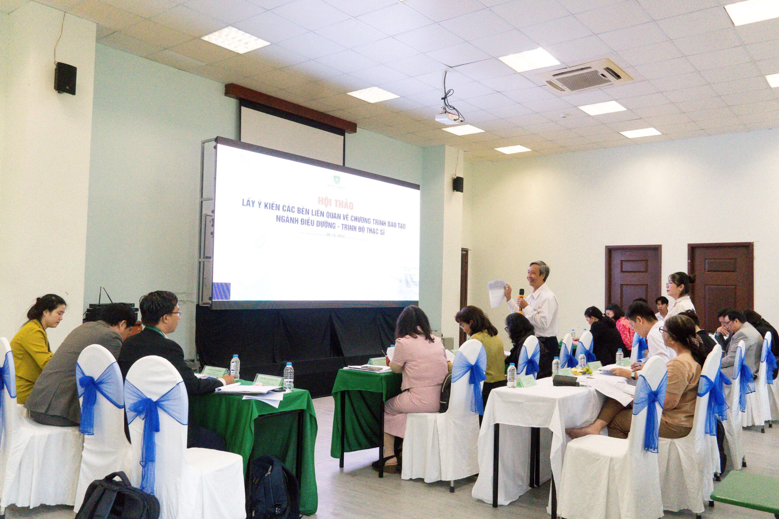 truong dai hoc tan tao to chuc hoi thao lay y kien cac ben lien quan ve chuong trinh dao tao 3 nganh 5 min scaled