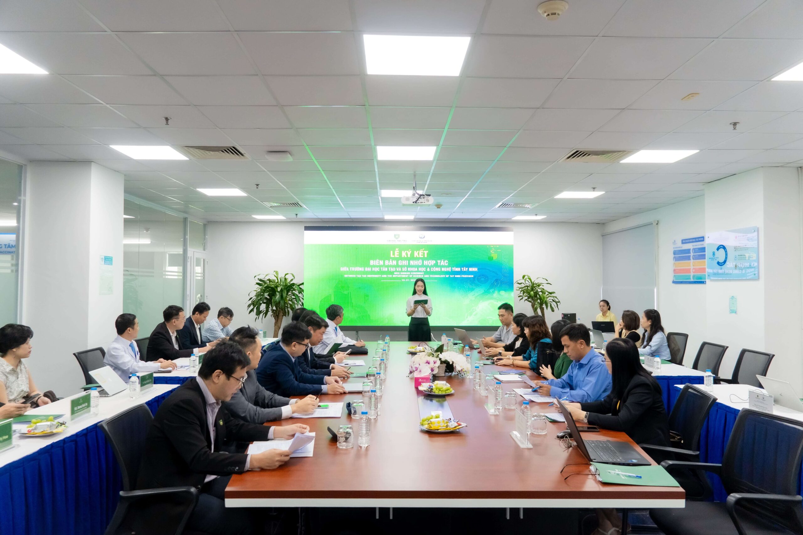 Trường Đại học Tân Tạo ký kết hợp tác với Sở Khoa học và Công nghệ tỉnh Tây Ninh triển khai các nhiệm vụ khoa học – công nghệ trọng điểm