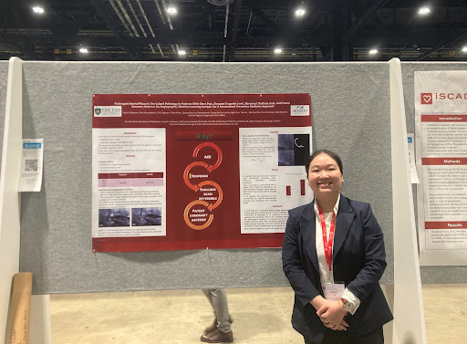 Dr. Le Xuan Minh Phuc presenting at the American Heart Association (AHA) Scientific Sessions in Chicago, IL, USA.