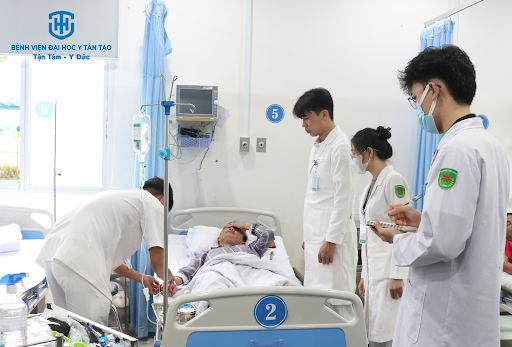 Second-year medical students during their clinical rotation at Tan Tao University Hospital.