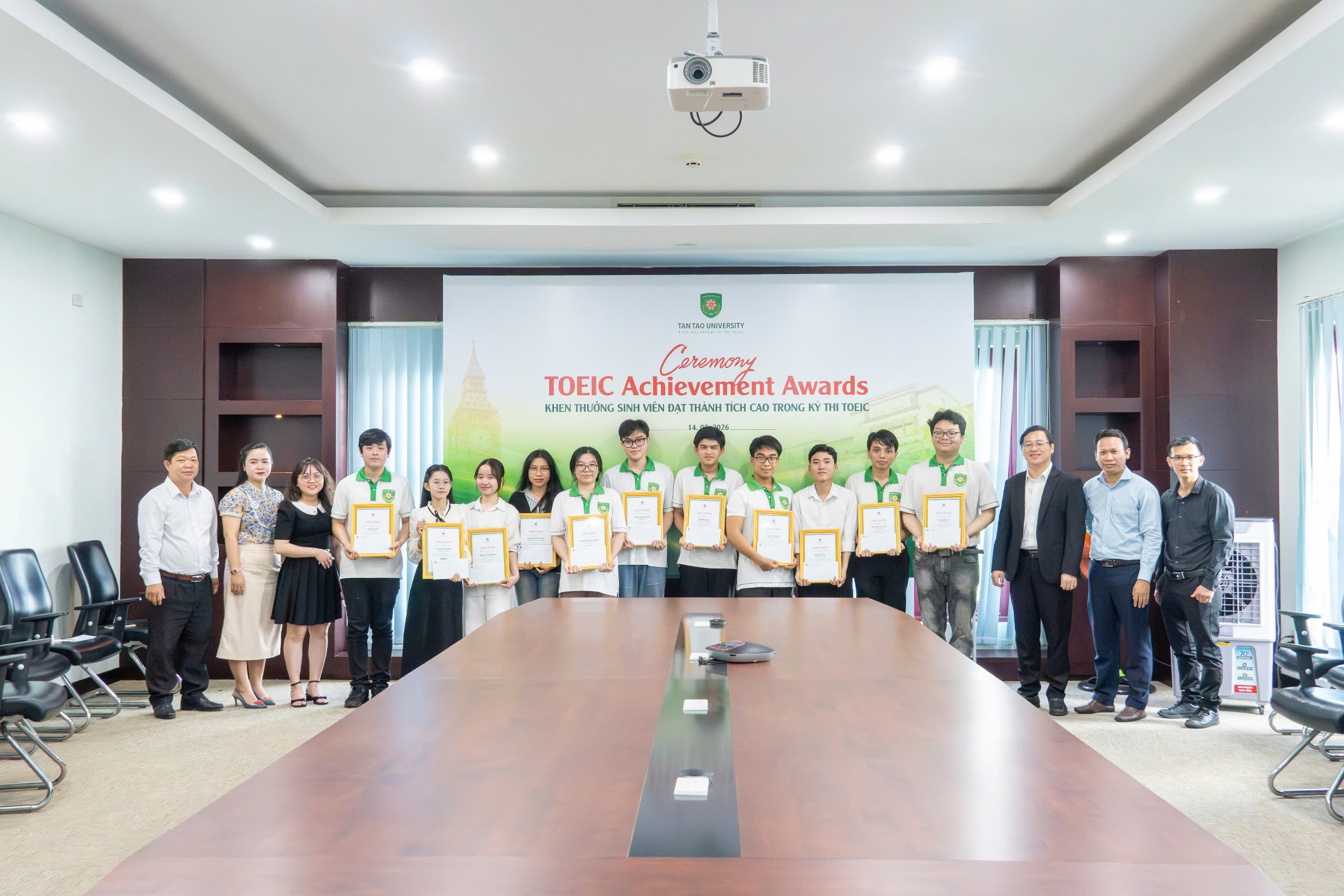 75% SINH VIÊN TTU CHINH PHỤC CHỨNG CHỈ TOEIC TRÊN 650+ NGAY TỪ LẦN THI ĐẦU TIÊN 4 z7824524797167 5addff6f77105dfc58b2774f2dc061a5