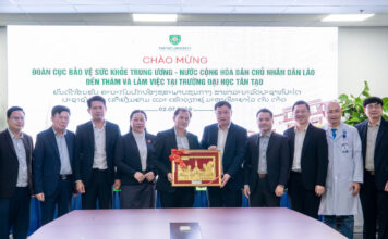 ĐÓN TIẾP ĐOÀN CỤC BẢO VỆ SỨC KHỎE TRUNG ƯƠNG CHDCND LÀO TẠI TRƯỜNG ĐẠI HỌC TÂN TẠO