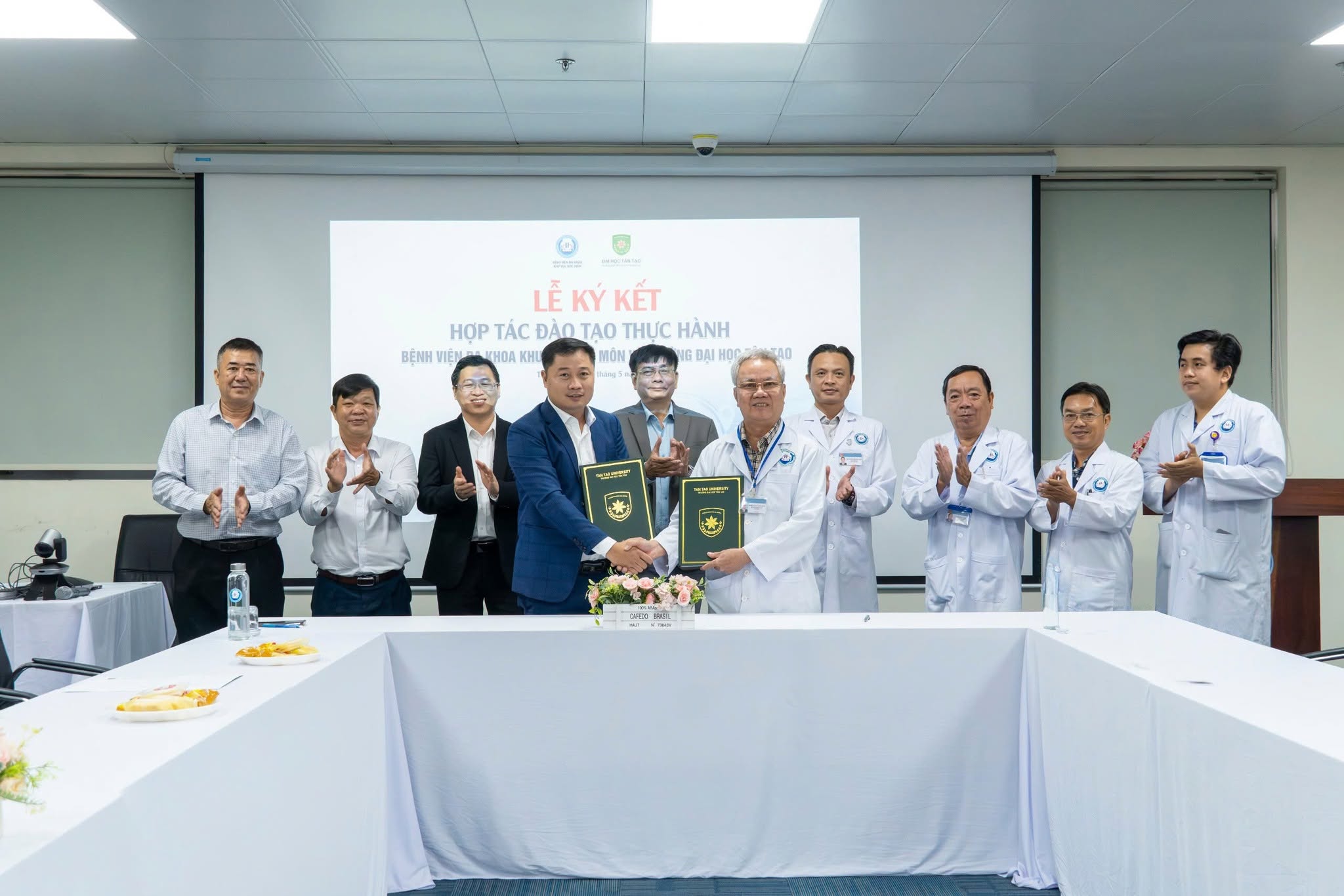 TTU MỞ RỘNG MẠNG LƯỚI ĐÀO TẠO THỰC HÀNH: CHÍNH THỨC KÝ KẾT HỢP TÁC CÙNG BỆNH VIỆN ĐA KHOA KHU VỰC HÓC MÔN 1 688233825 1384430033708891 1789964493445786779 n 1