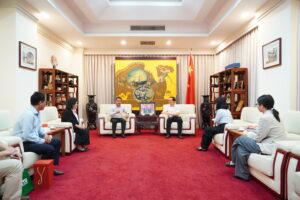 TAN TAO UNIVERSITY HOLDS WORKING SESSION WITH THE CONSULATE GENERAL OF CHINA, EXPANDING LEARNING AND INTERNATIONAL COOPERATION OPPORTUNITIES 2 DSC04784