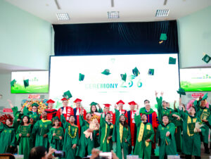 TAN TAO UNIVERSITY GRADUATION CEREMONY 2026 1 2W1A7127