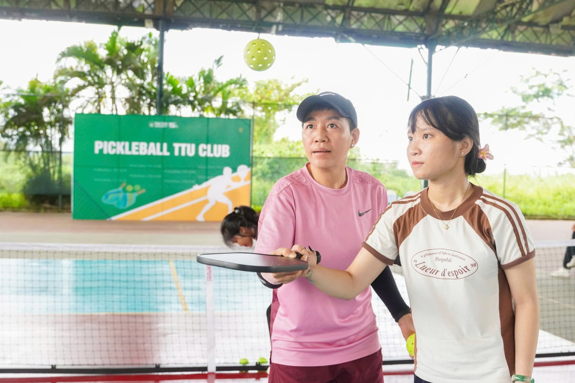 Tham quan TTU 14 Pickle ball 2