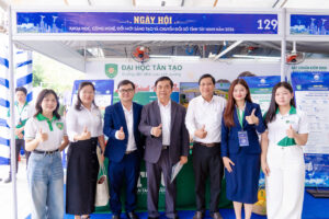 Trường Đại học Tân Tạo – Nhà tài trợ Vàng tại Ngày hội Khoa học, Công nghệ, Đổi mới sáng tạo và Chuyển đổi số tỉnh Tây Ninh năm 2026 5 1791349195081 4746355378105974081 g7258215696170236965 38ac0f02370fb074191ebb7a23f0d92e